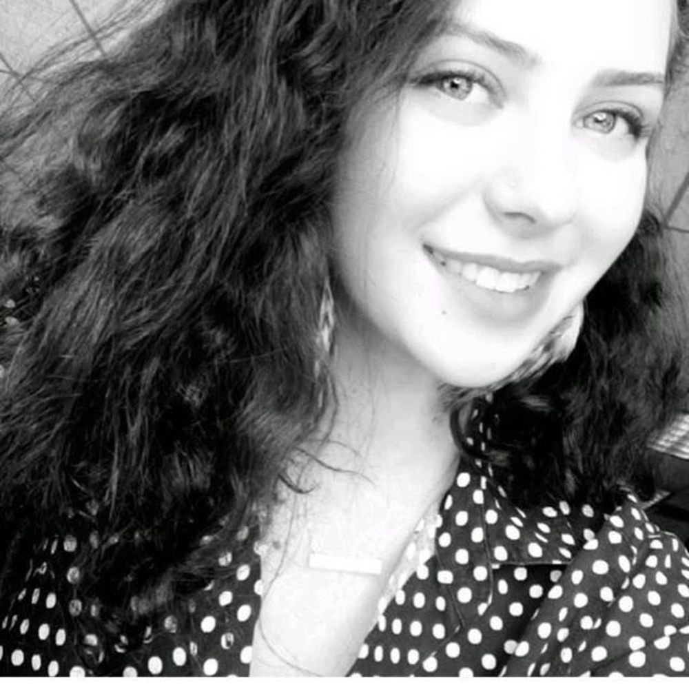 Meet your Posher, Dalia
